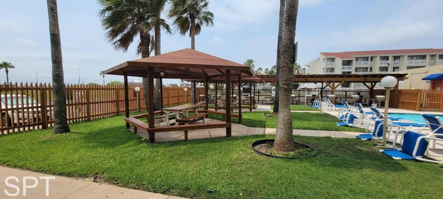 Beach Access Condo With Pool, Hot Tub Area & Bbq - Gulfview I - Unit 213 사우스 파드레 아일랜드 외부 사진