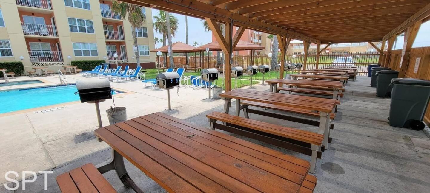 Beach Access Condo With Pool, Hot Tub Area & Bbq - Gulfview I - Unit 213 사우스 파드레 아일랜드 외부 사진