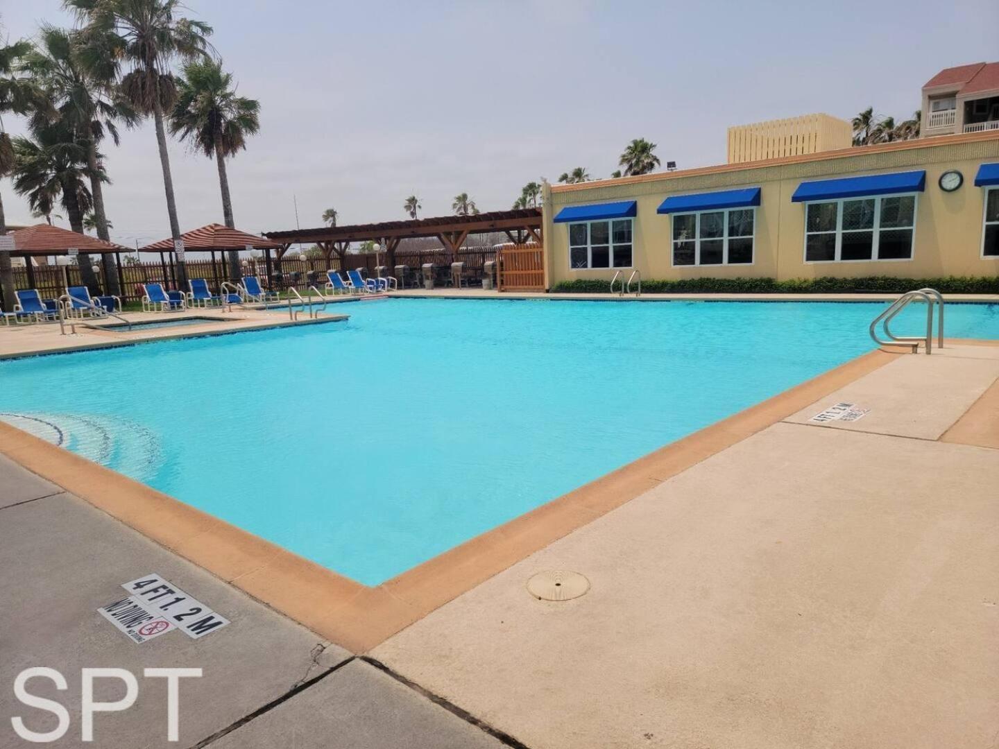 Beach Access Condo With Pool, Hot Tub Area & Bbq - Gulfview I - Unit 213 사우스 파드레 아일랜드 외부 사진